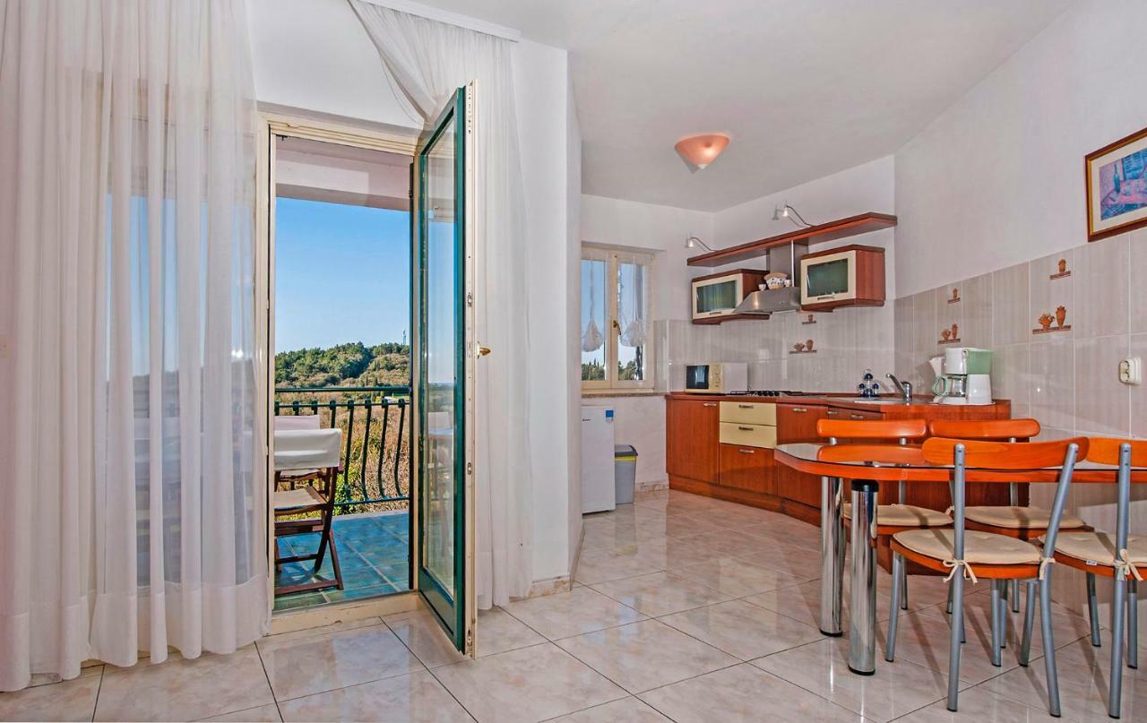 Villa Mareonda โรวีน ภายนอก รูปภาพ
