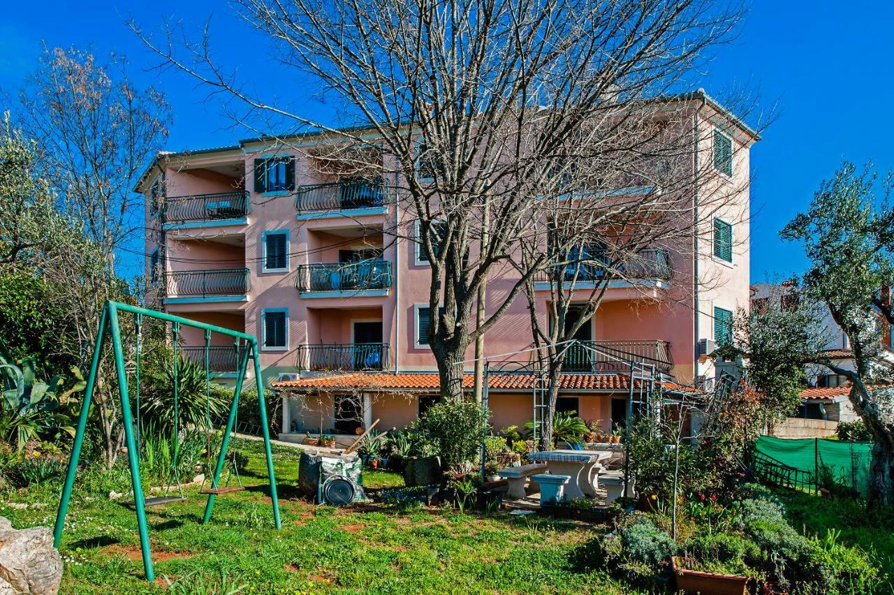 Villa Mareonda โรวีน ภายนอก รูปภาพ
